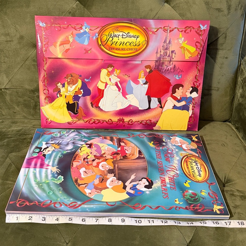 Vintage Walt Disney Princess Treasure Chest Book Set - Picture 10 of 15